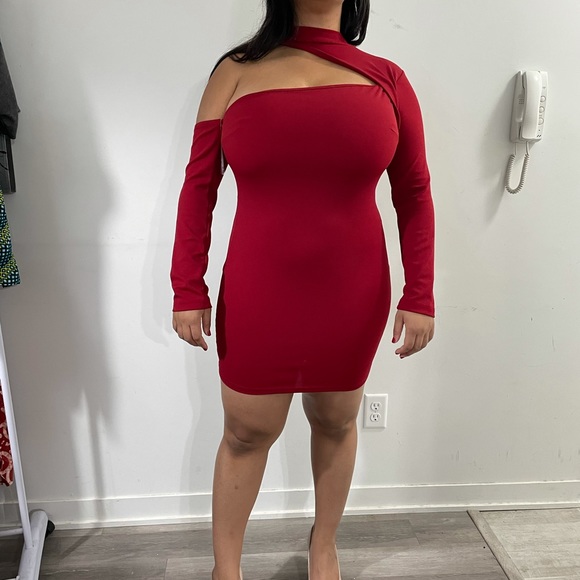 Sexy red dress - Picture 7 of 9
